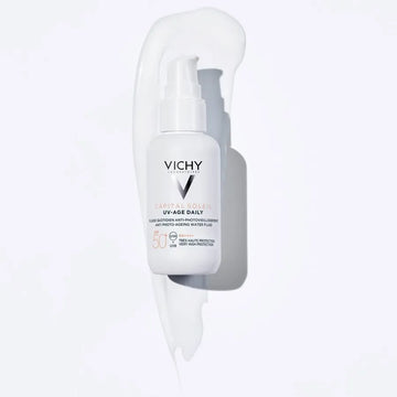 Υφή του Vichy Capital Soleil UV-Age Daily SPF50 με εφέ flatlay